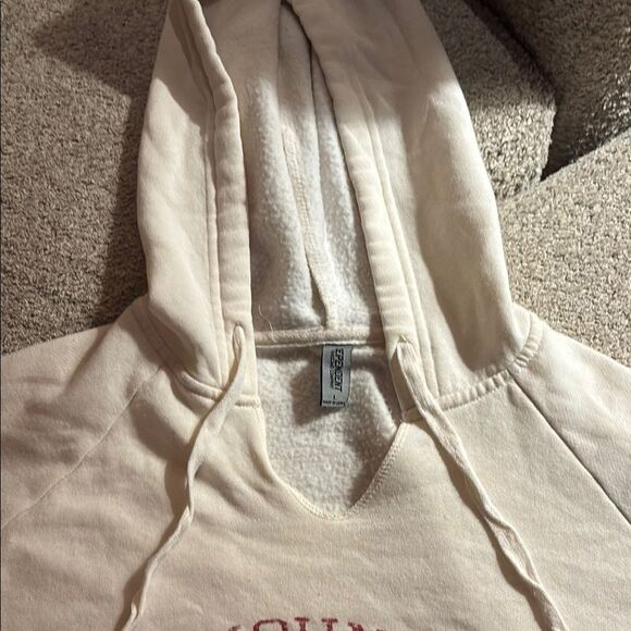 Mount Washington NH Resort Hoodie - Picture 7 of 12